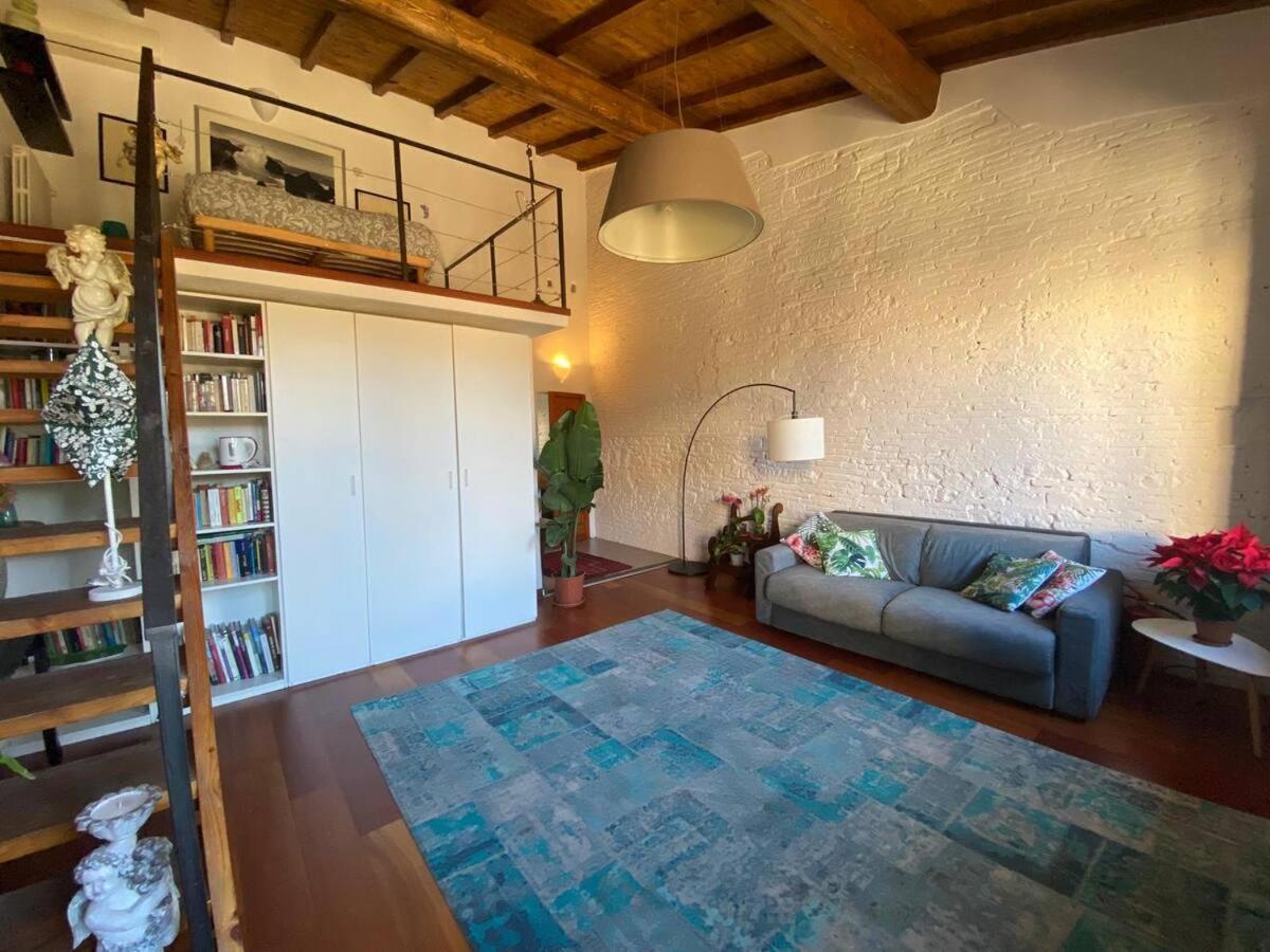 Charming Portion Of In Oltrarno Area Apartment